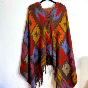 eUty Women Oversized Patterned Poncho Shawl Hoodie with 2 Button Closure Fringe